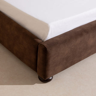 Curve Bed - Chocolate