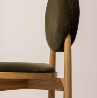 No.17 The Muse Circle Dining Chair